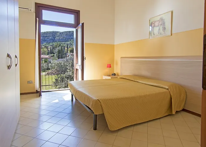 Uliveto 3* Garda (Verona)