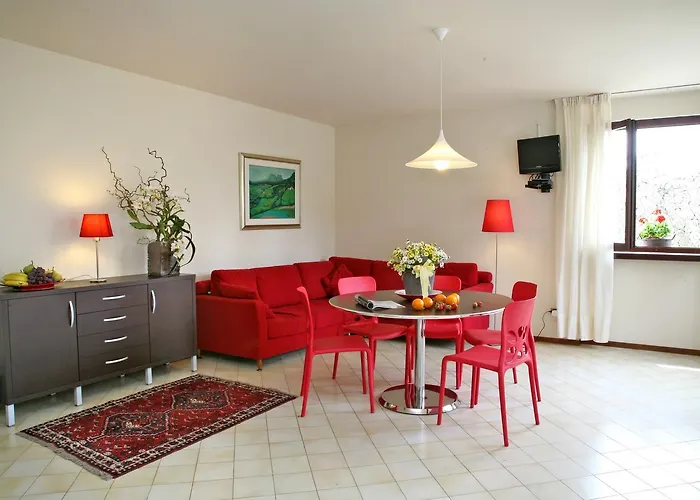 Uliveto Aparthotel 3*